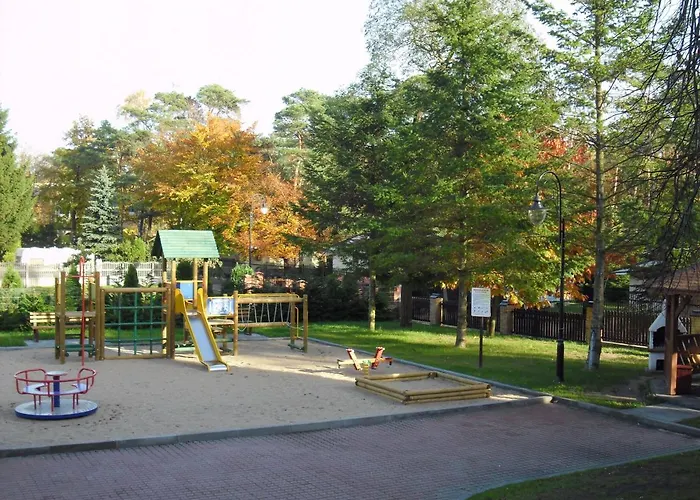 Leśny Dwór 3* Mielno (Koszalin)